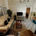 Cottonera Cara